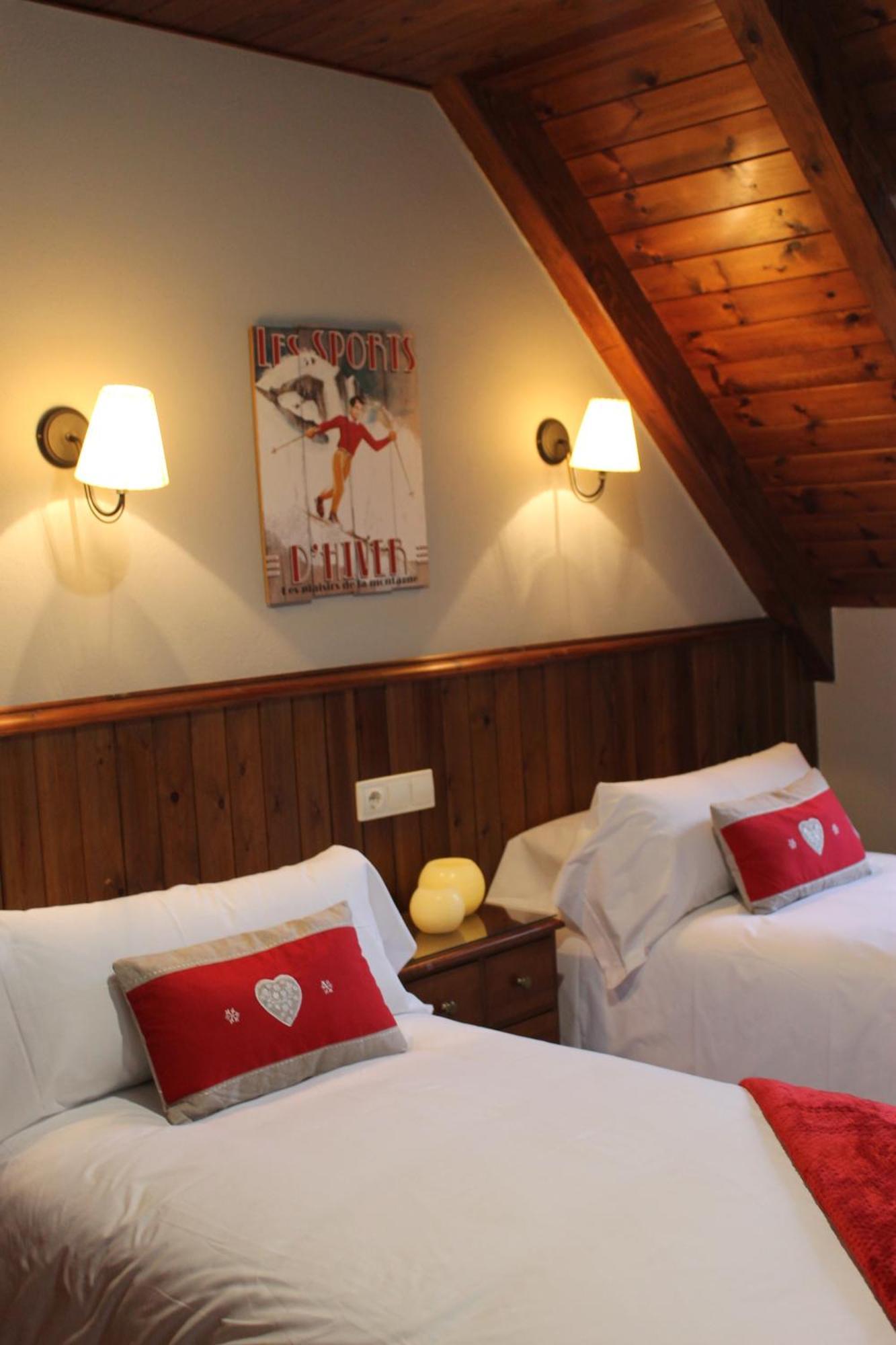 Hotel Snoe Beret Vielha Room photo
